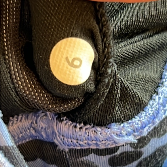 Lululemon Inspiration Tank & Run Speed Short Set - Picture 8 of 14